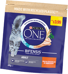 A package of Purina ONE Bifensis adult cat food made with recycled plastic, featuring a gray tabby cat and highlighting chicken as the number one ingredient. Description generated by AI